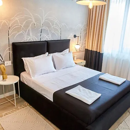 Sea La Vie Apartment